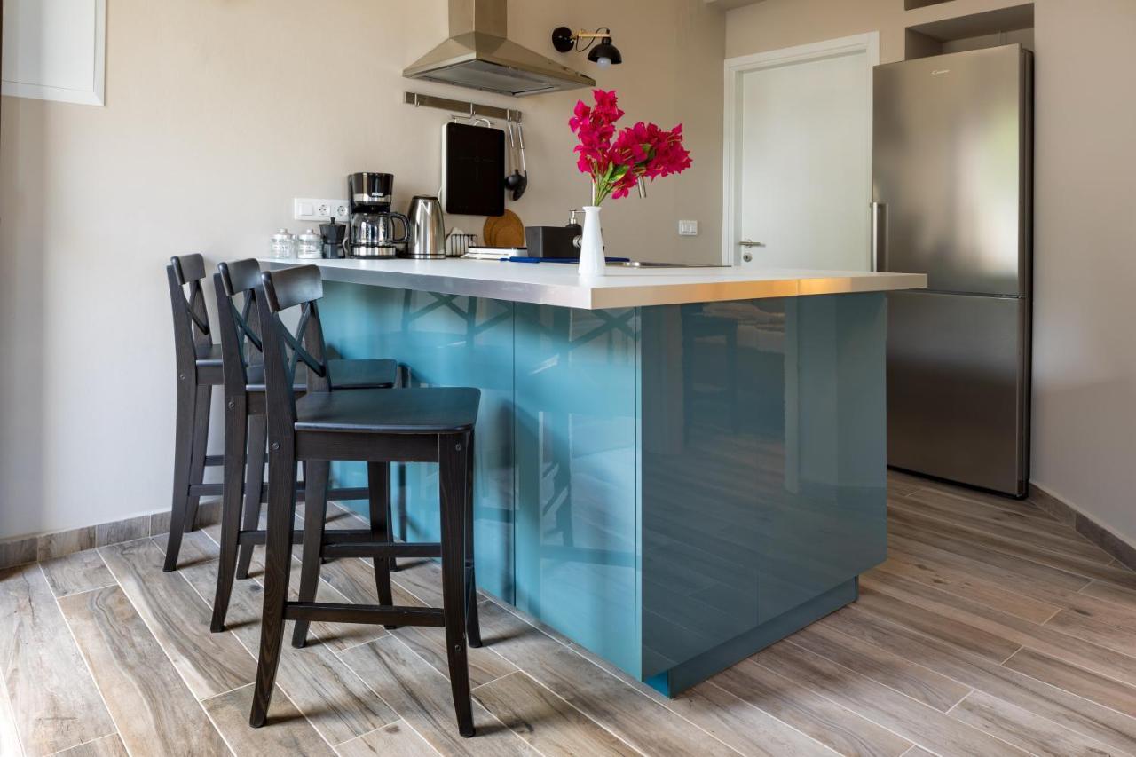 Avra Apartments Kalívesz Kültér fotó