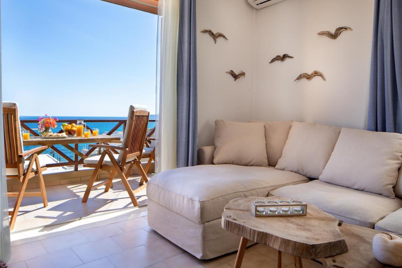 Avra Apartments Kalívesz Kültér fotó