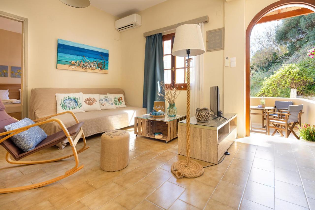 Avra Apartments Kalívesz Kültér fotó